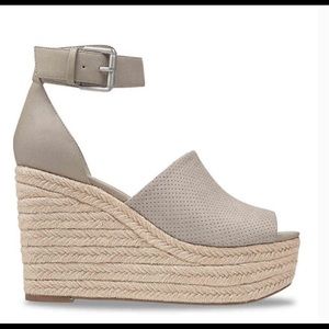 Indigo rd platform wedge sandal size 10M